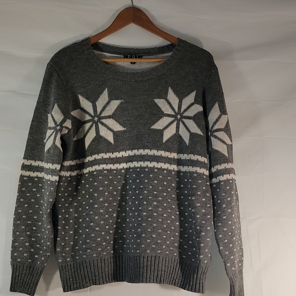 Woman sweater